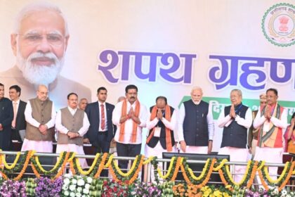 CG ब्रेकिंग : विष्णु देव साय ने विशाल जनसमूह के बीच संभाली राज्य की बागडोर,अरूण साव एवं विजय शर्मा ने ली उप मुख्यमंत्री पद की शपथ,देखे फोटो और वीडियो
