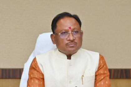 CG- गृह विभाग की बड़ी बैठक आज : कानून व्यवस्था के मुद्दे पर मुख्यमंत्री साय ने बुलाई बड़ी बैठक, गृहमंत्री, डीजीपी सहित सभी आलाधिकारी रहेंगे मौजूद, लिए जा सकते है बड़े फैसले…..CG- गृह विभाग की बड़ी बैठक आज : कानून व्यवस्था के मुद्दे पर मुख्यमंत्री साय ने बुलाई बड़ी बैठक, गृहमंत्री, डीजीपी सहित सभी आलाधिकारी रहेंगे मौजूद, लिए जा सकते है बड़े फैसले…..